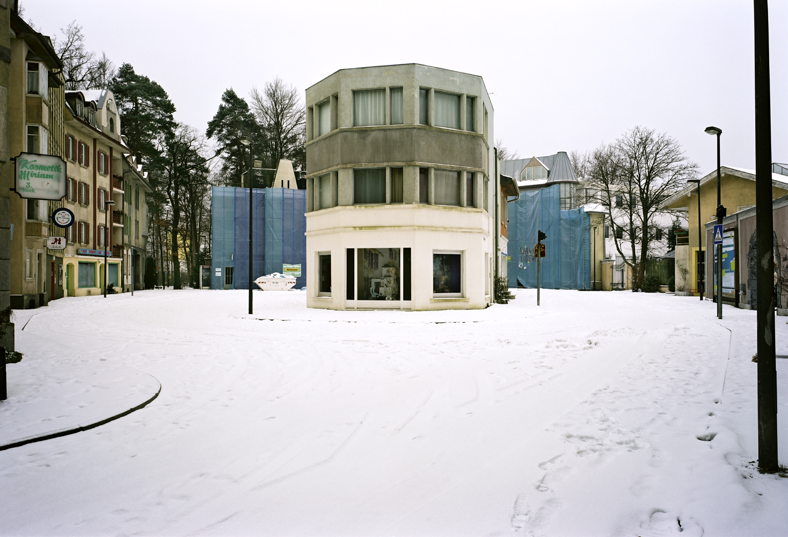 Marienhof I auf dem Bavariagelände, München © Stefanie Bürkle - VG Bild-Kunst, 2001